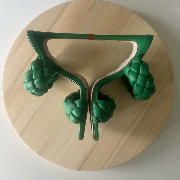 Steve Madden Kenley Woven Slide Heeled Sandal - Picture 6 of 13